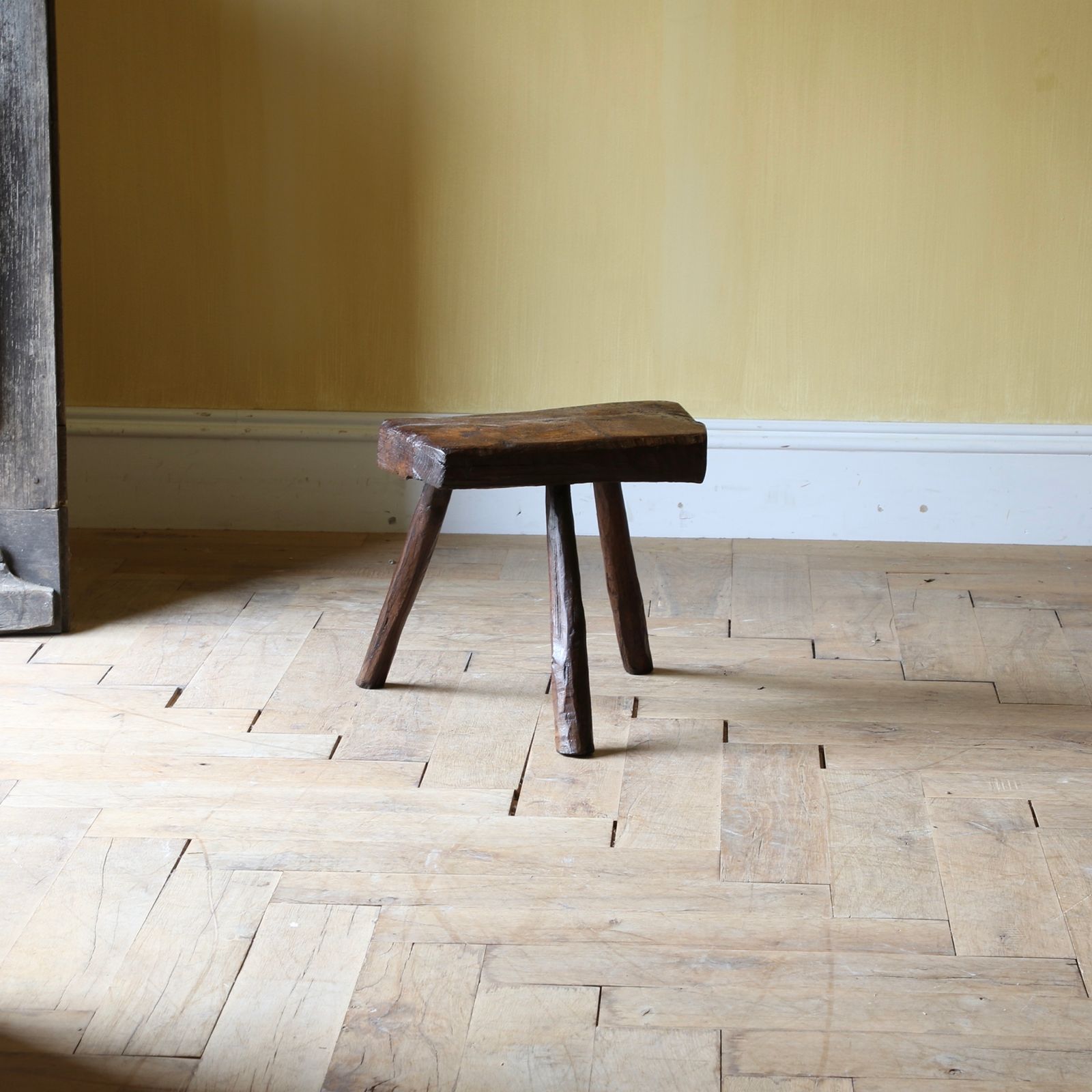 155-15 - Milking Stool